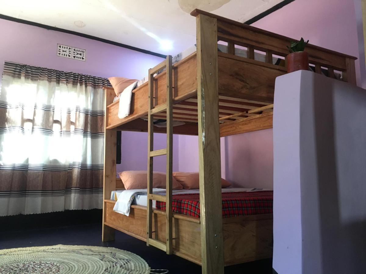 Ava Garden Backpackers Daire Mto wa Mbu Dış mekan fotoğraf