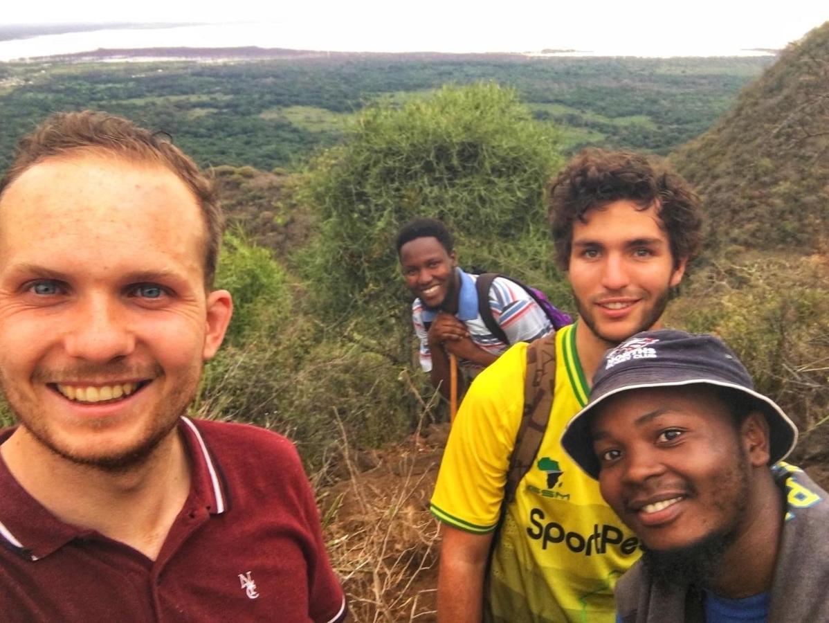 Ava Garden Backpackers Daire Mto wa Mbu Dış mekan fotoğraf