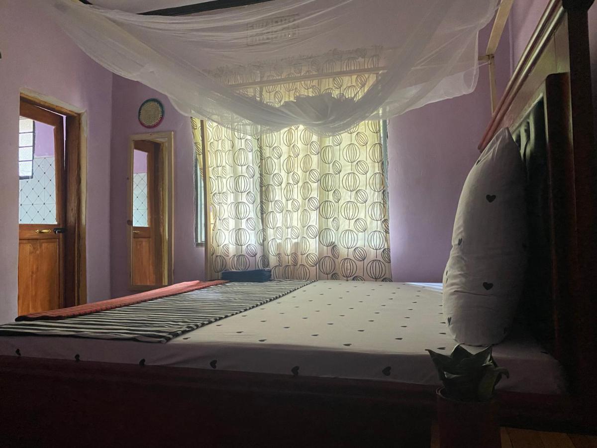 Ava Garden Backpackers Daire Mto wa Mbu Dış mekan fotoğraf